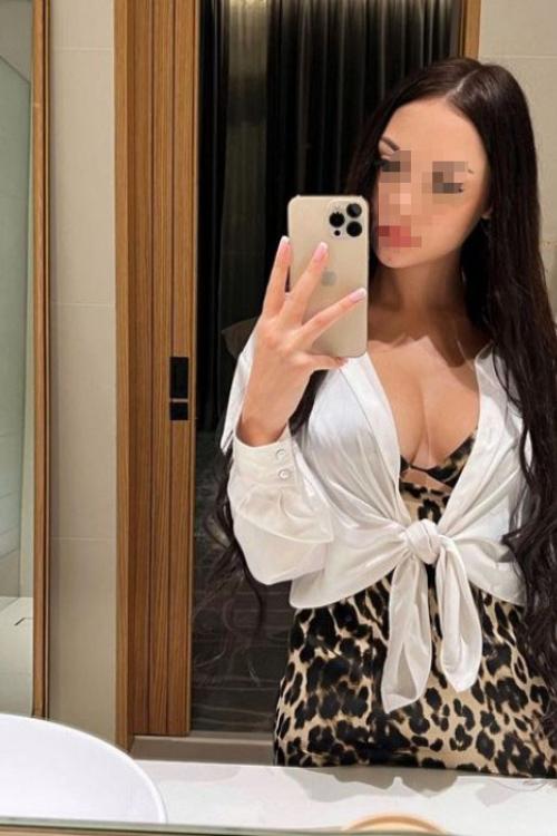 Проститутка Аделина, в Питере у метро Проспект Ветеранов